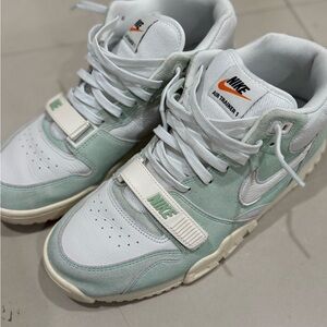 Nike Air Trainer Shoes in White and Light Green
